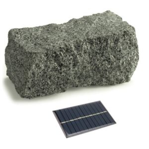 TELECAMERA NASCOSTA IN UNA PIETRA con RICARICA SOLARE